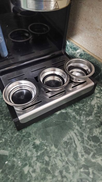 Продам кофемашину Delonghi