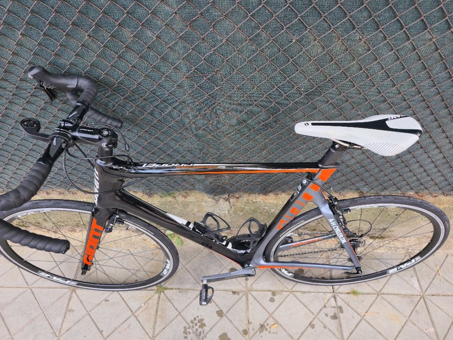 Карбонов Шосеен велосипед Giant Propel L размер 2х11 Ultegra Перфектен