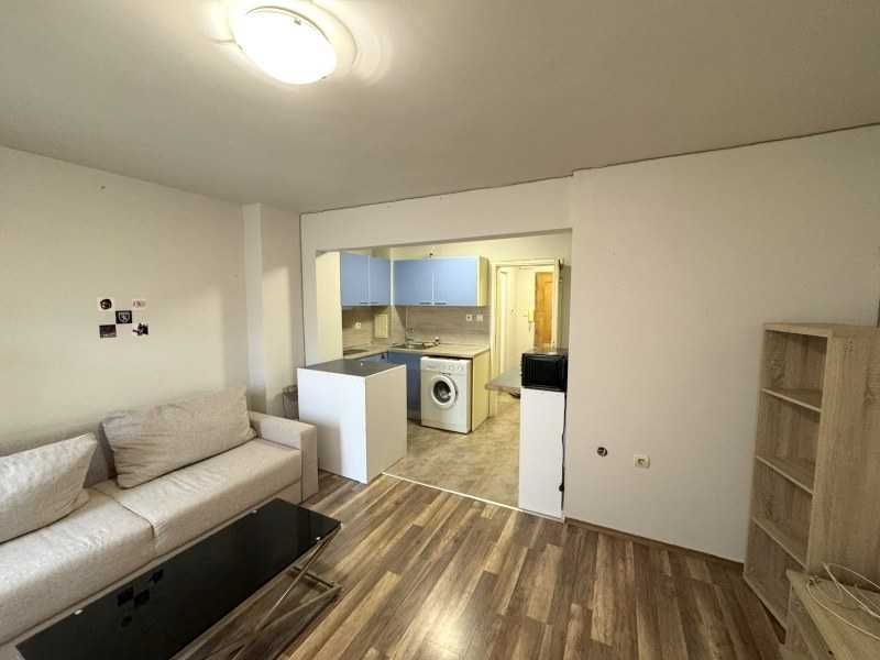 Дава се под наем Двустаен апартамент в Бургас, Възраждане - 50 кв.м за 280.5 € - Снимка #1