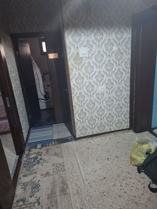 Срочно продаётся 3/2/4 квартира 77 серия феруза 77000