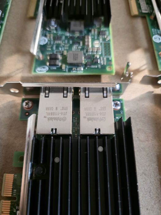 Мрежова сърварна карта Intel Ethernet server adapter X540-T2 И I350 - T4 V2