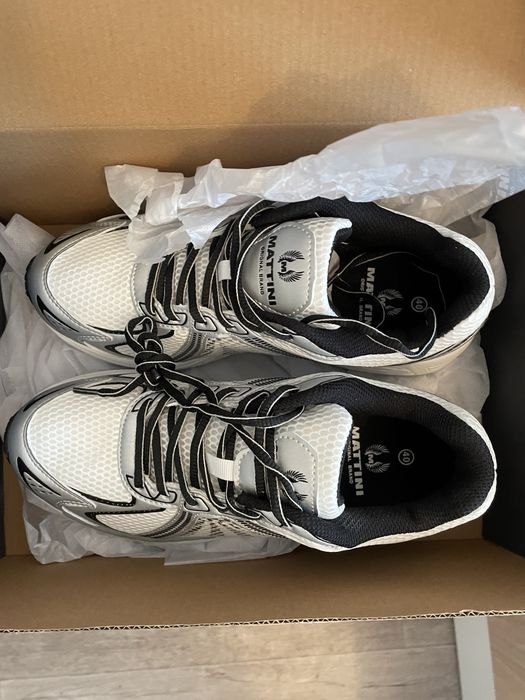 Кроссовки мужские.