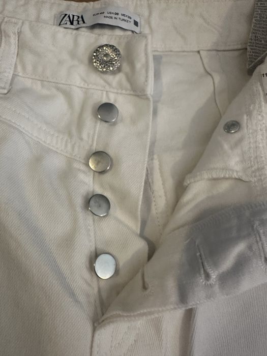 Blugi albi Zara 40 cu talie inalta