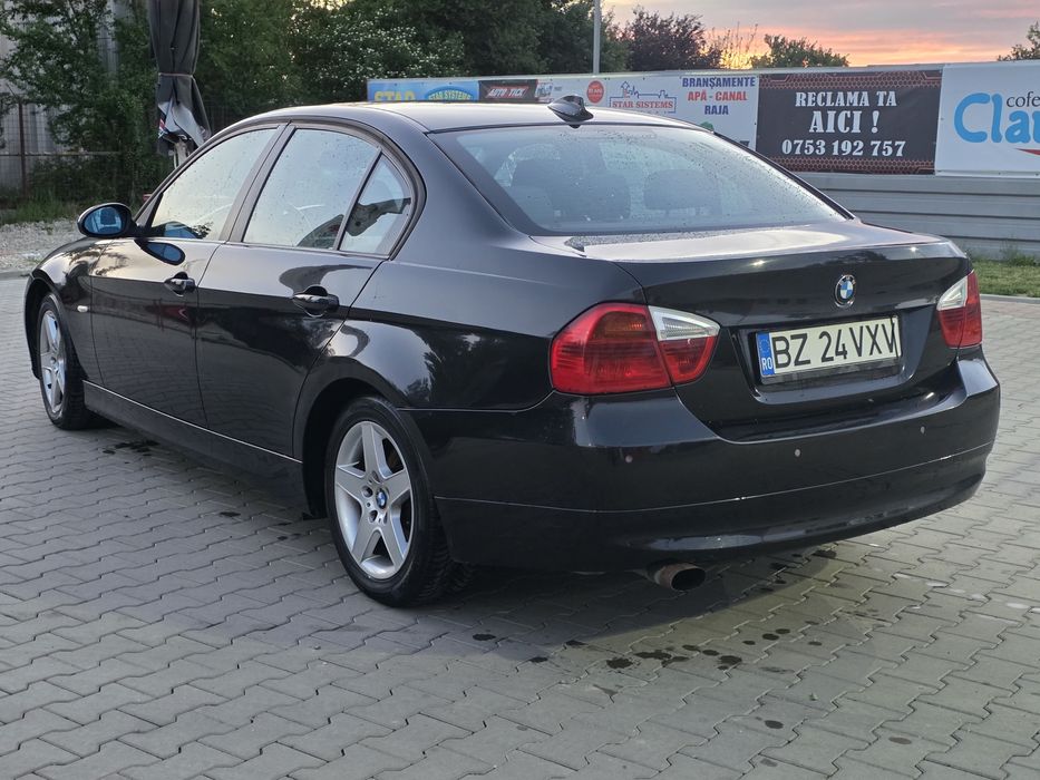BMW E90 318i Benzină • Manual