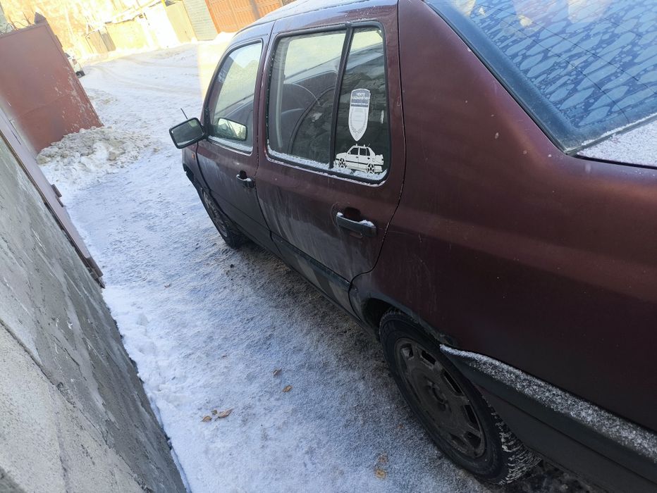 Продам Венто 1.8