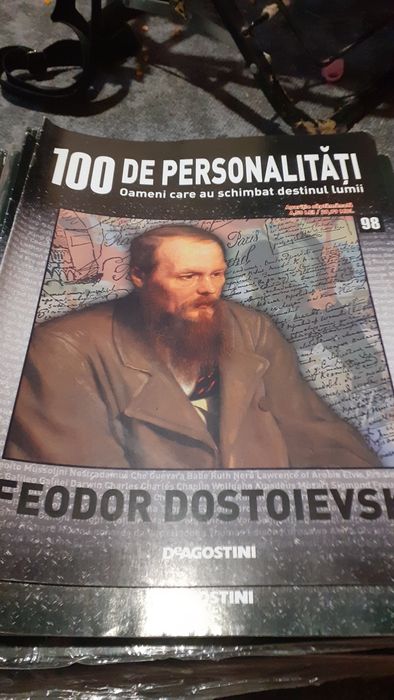 100 de personalități