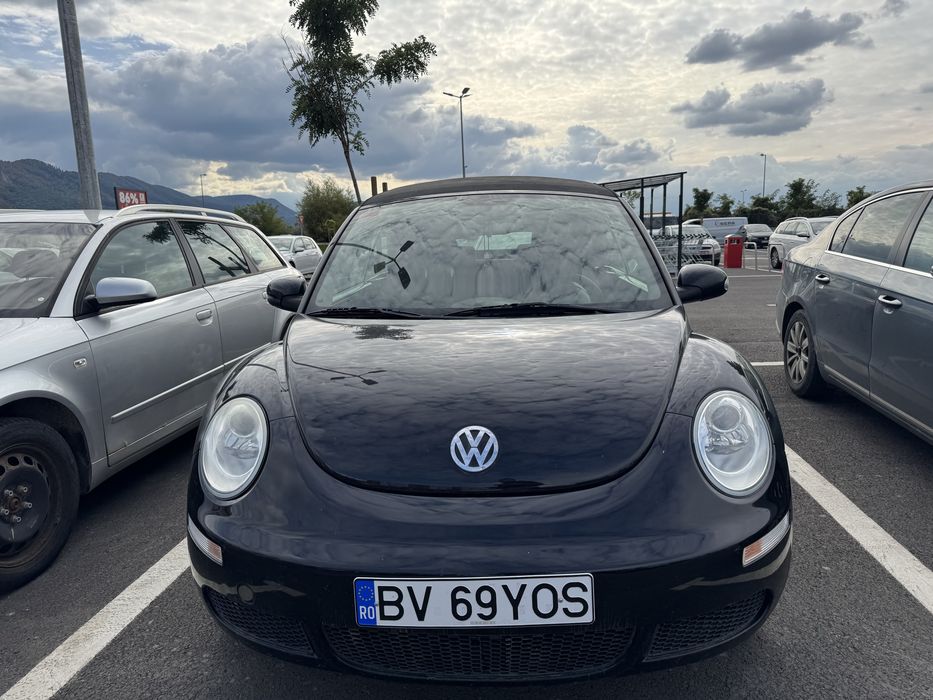Vând Volkswagen Beetle Cabrio
