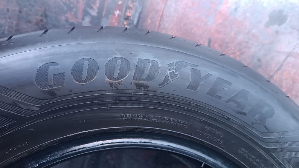 215/65/16 Goodyear Дот 0525