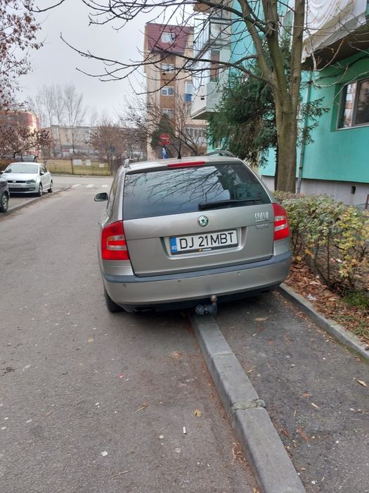 Vând Skoda Octavia