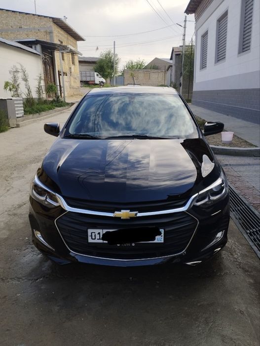 Chevrolet onix primer plus