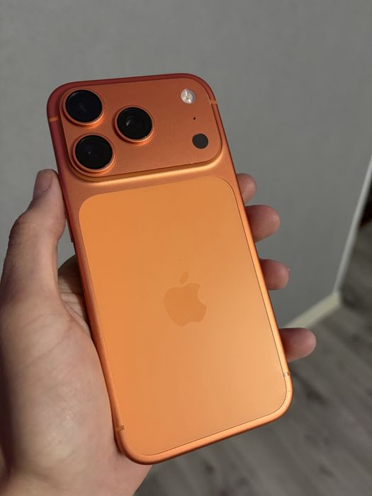 Продам iPhone 17 Pro