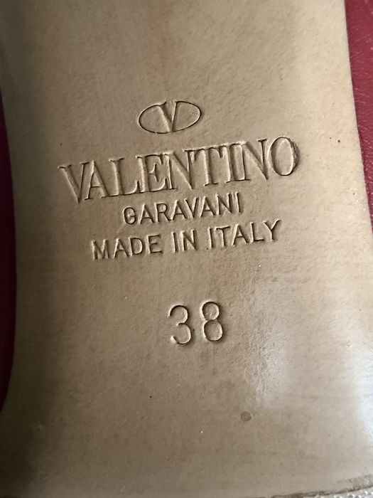 Pantofi Valentino 38/ pantofi Laboutin 39