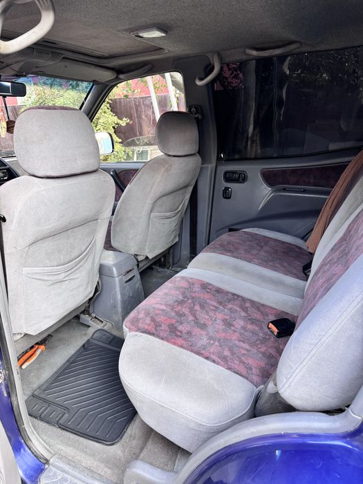 Машина Nissan Terrano
