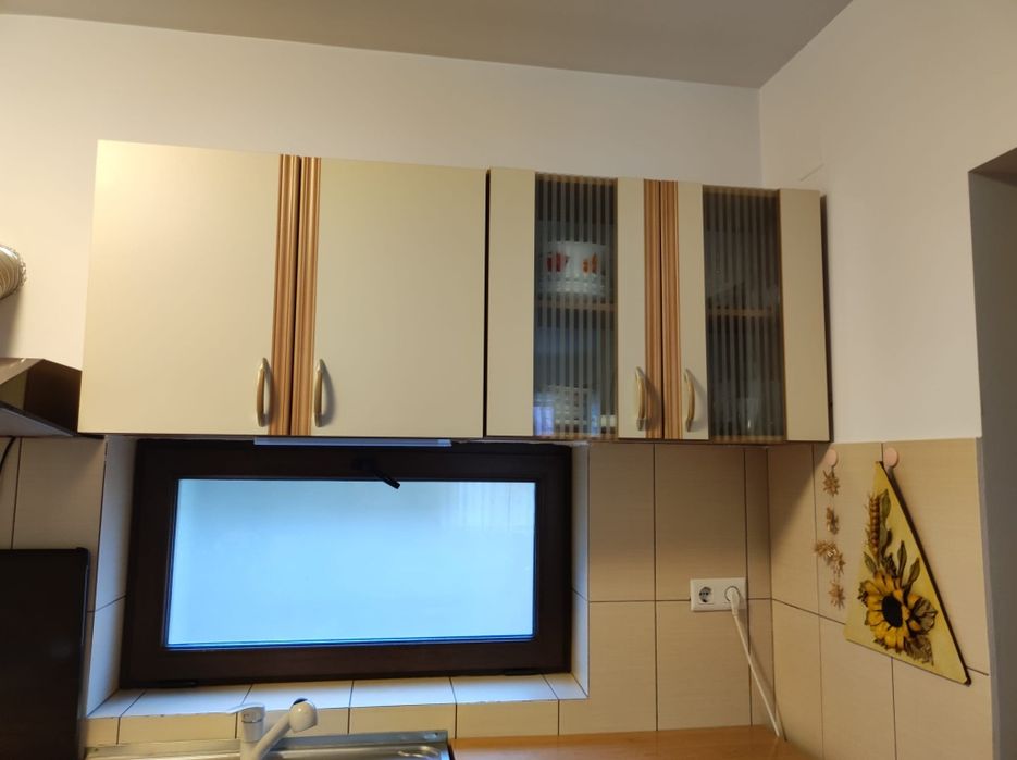 Mobilier bucătărie complet + chiuvetă + baterie + hotă