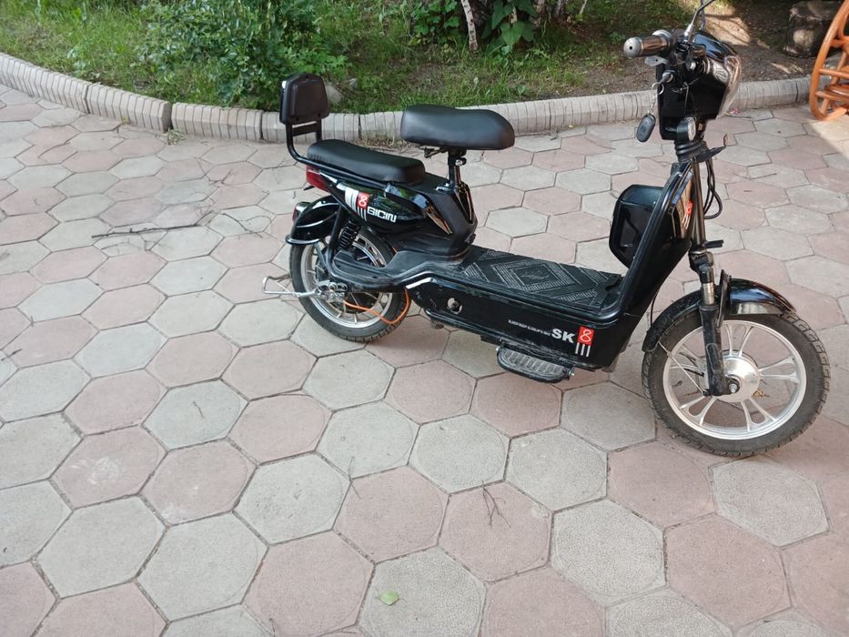 Продам электроскутер.