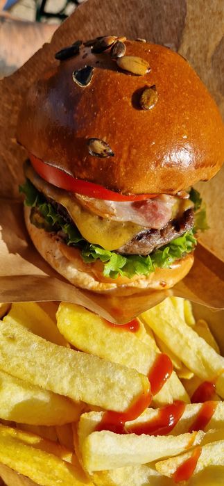 Burger Food Truck de Închiriat Rulota Comerciala Catering Street Food
