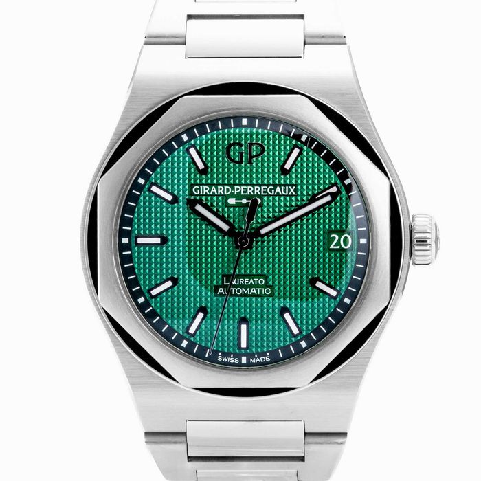 Girard Perregaux Laureato 42mm 81010-11-3153-1CM Green dial
