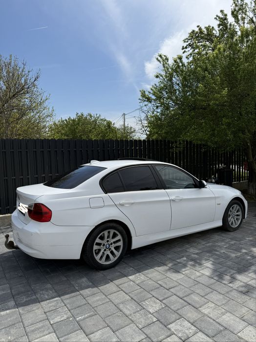 BMW E90 2.0 Diesel 200 CP – întreținută, mașină personală, km reali