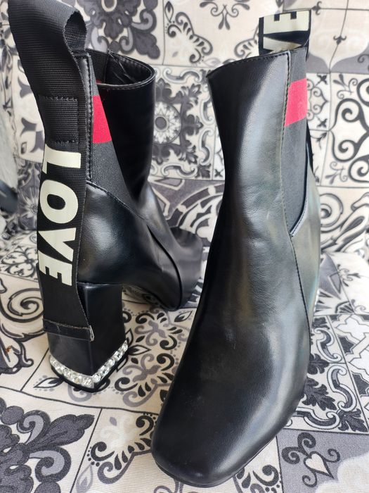 Черни Боти Love от еко кожа