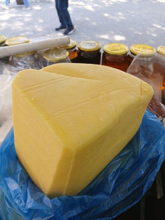 Продавам продавам.