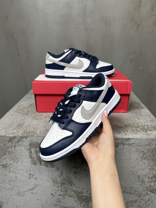 Nike dunk low 'Midnight Navy Smoke Grey