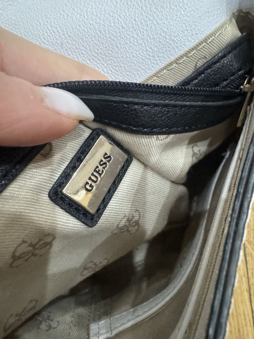 Дамски маркови чанти Michael Kors Guess