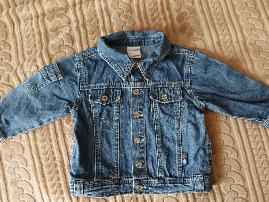 Джинсовая курточка на девочку 2-3 года.
