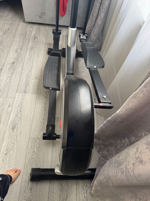 Продам эллиптический тренажер