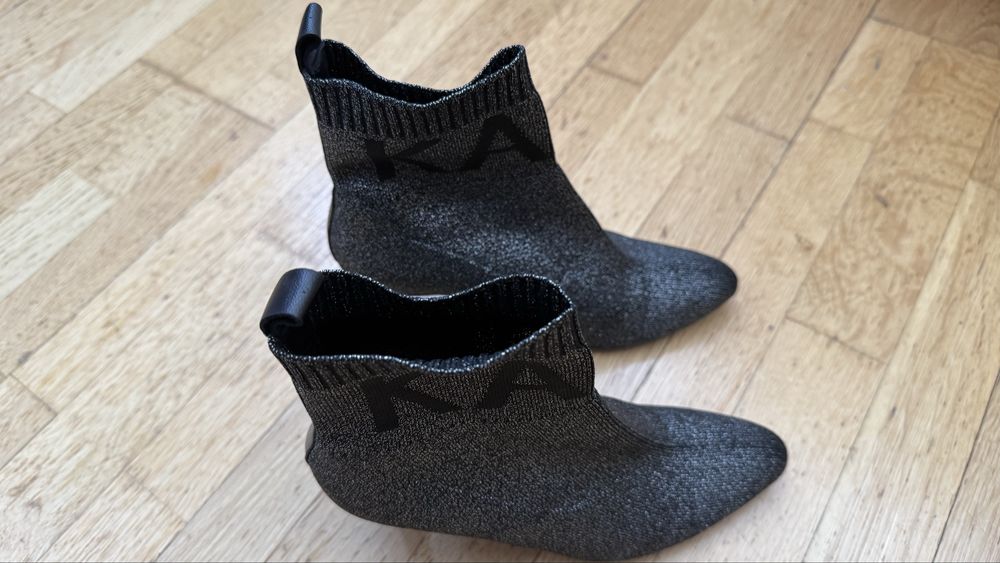 Pantofi cu toc Karl Lagerfeld