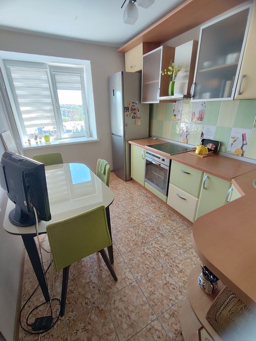 Продается 2-комн (5-9, 7 эт)