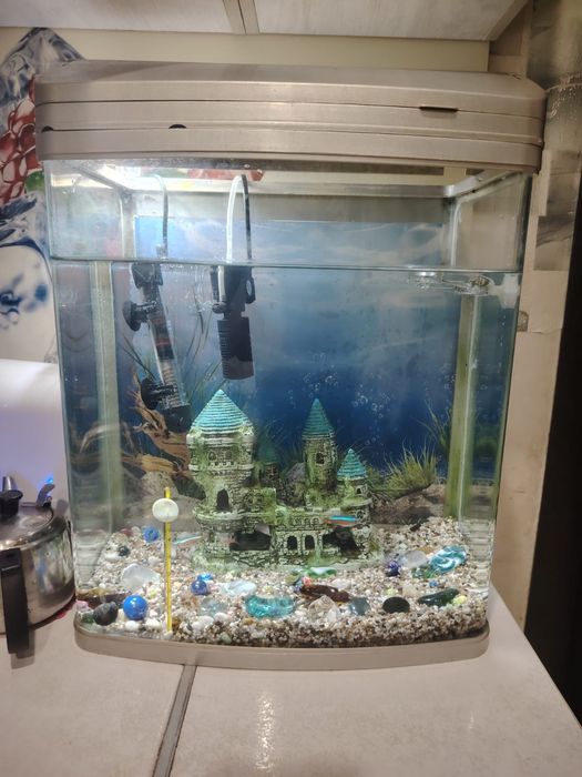 Продам аквариум 35л