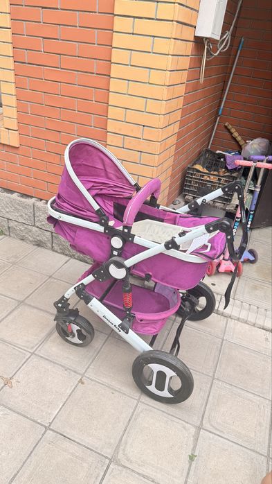 Продам коляску в хоршем состяни