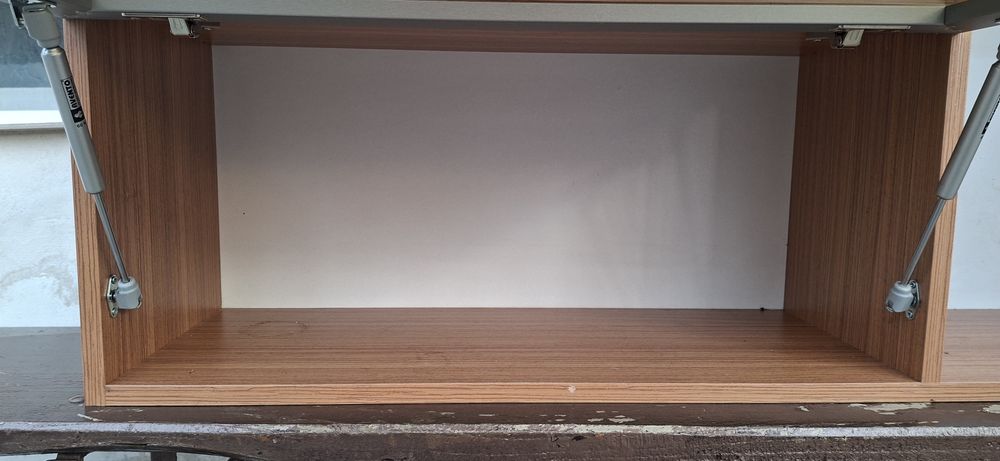 Горен шкаф за кухня