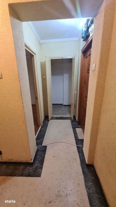 Apartament cu 2 camere de vânzare în Curtea de Argeș.
