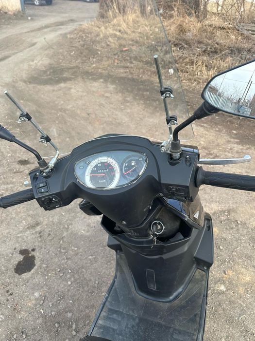 Скутер м8 в хорошем состояние