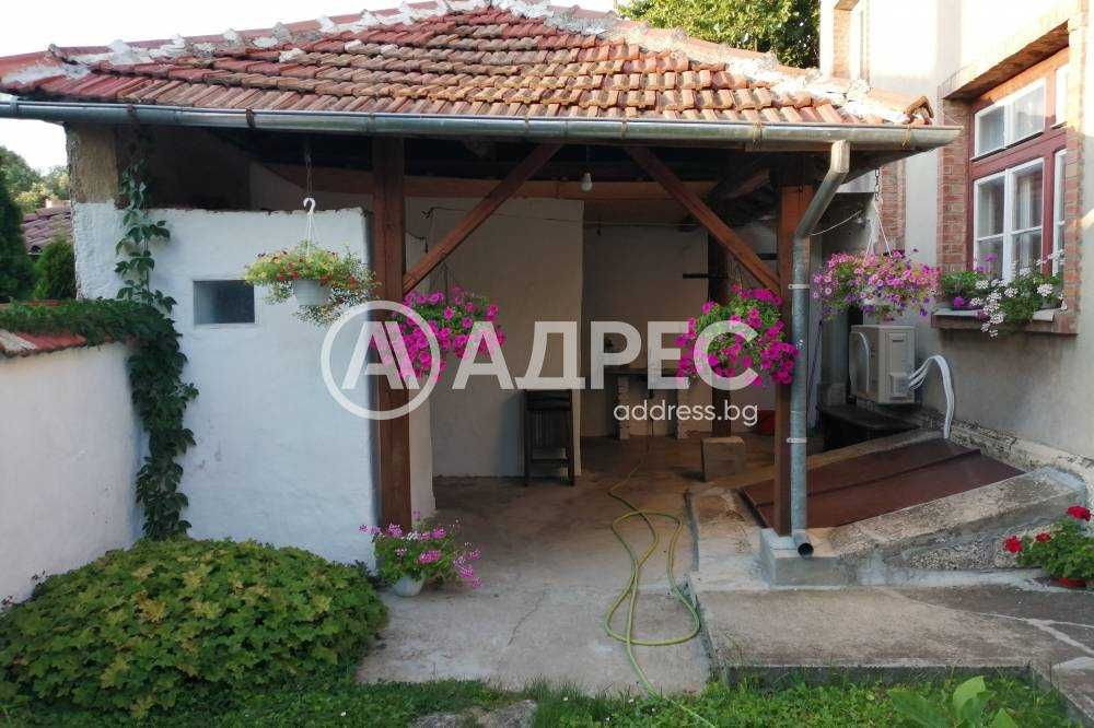 Продава се Къща в Разград, Център - 149 кв.м за 1010 €/кв.м - Снимка #11