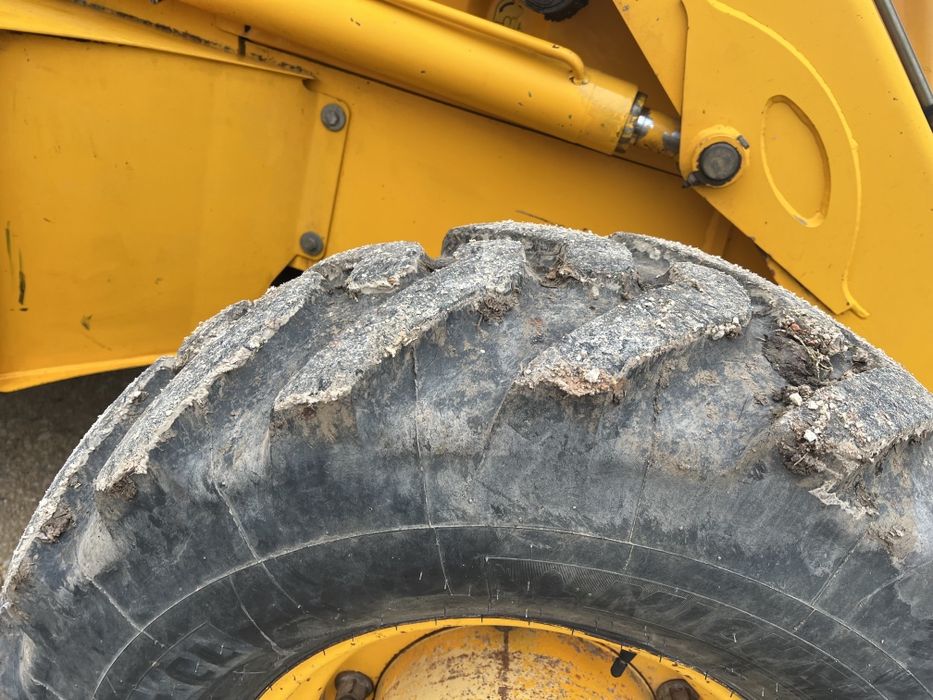 Buldoexcavator JCB 3cx