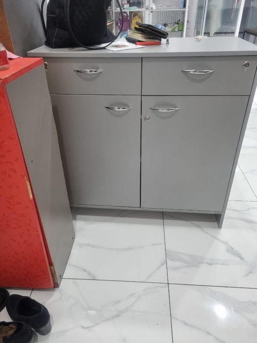 Продам мебель для салонов красоты