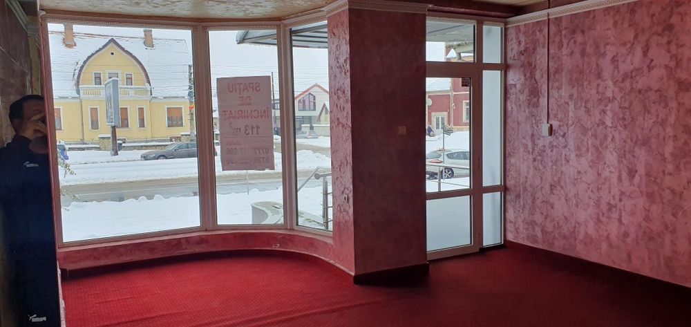 Spațiu comercial de închiriat  în  Sebeș