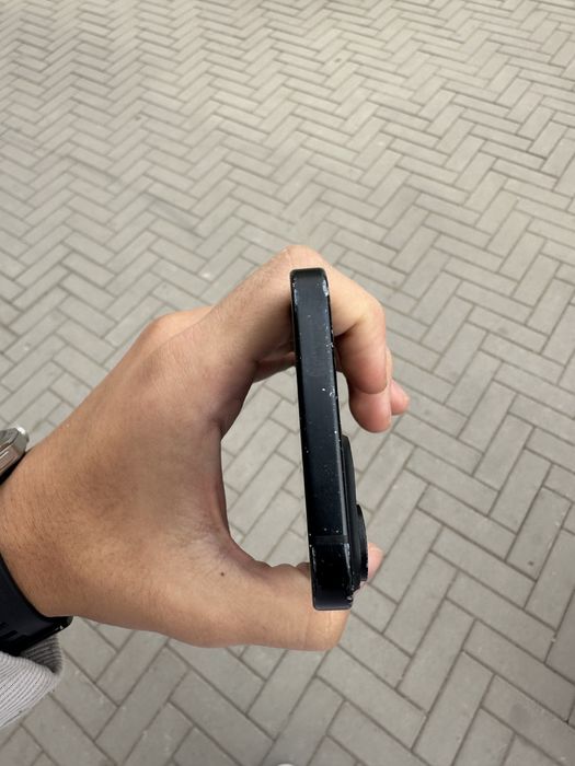Продам Iphone 15 128gb