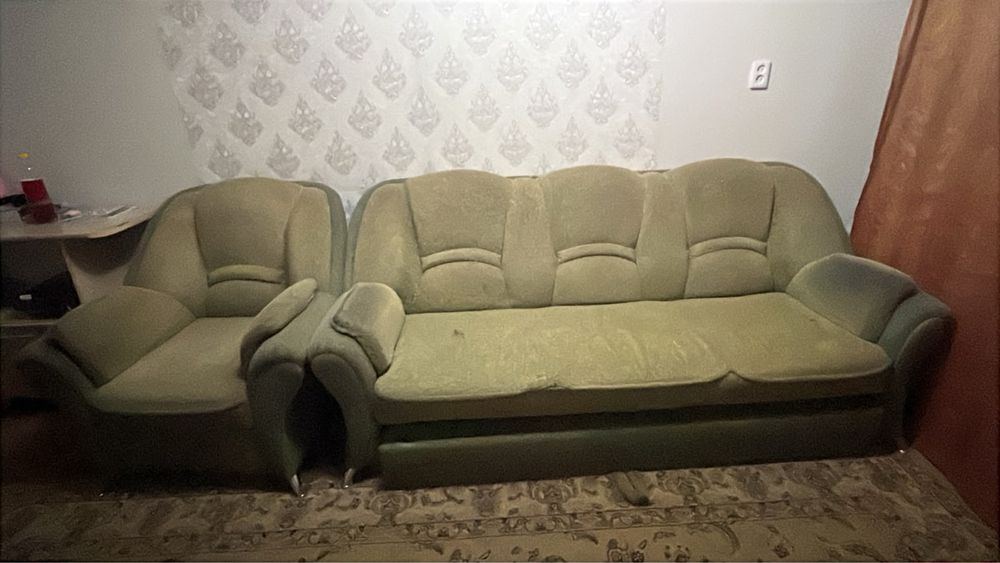 Срочно Отдам даром диван с креслом