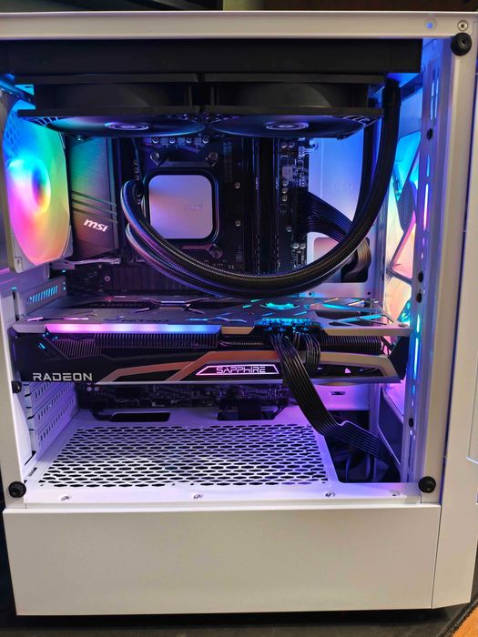 Геймърски Компютър PC Ryzen 5700x / RX 6700XT Nitro+ 12GB / 16GB RAM / 1TB SSD 750W GOLD