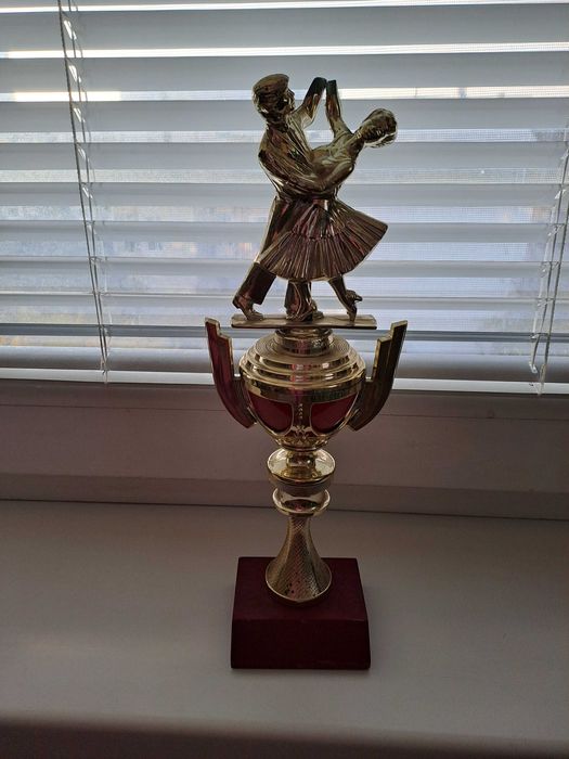 Сувенир Купа танцуваща двойка