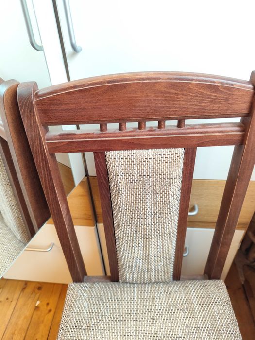 Трапезни столове тъмен орех 4бр