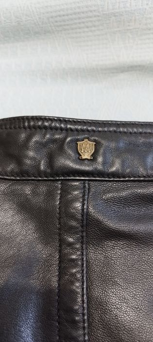 Кожаная мужская куртка Massimo Dutti.