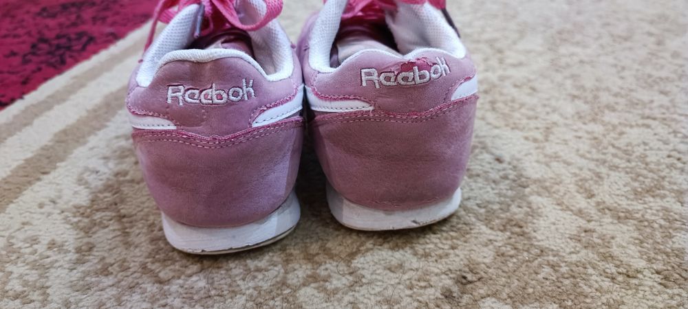 крассовки для девочек по скидке