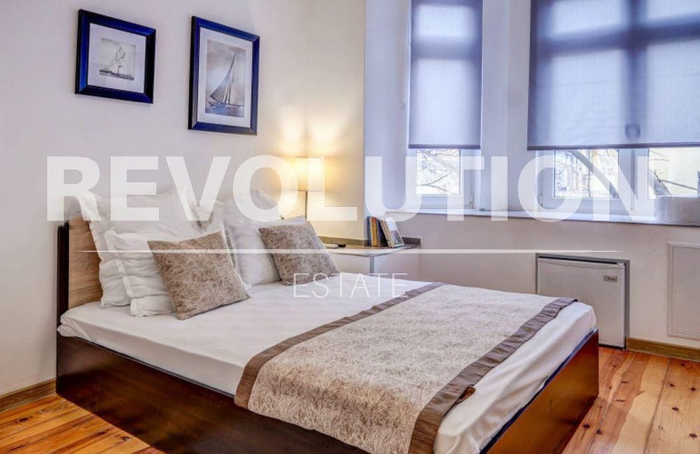 Дава се под наем Едностаен апартамент в Варна, Център - 30 кв.м за 400 € - Снимка #1