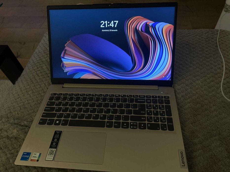 Laptop Lenovo i5 Gen 11