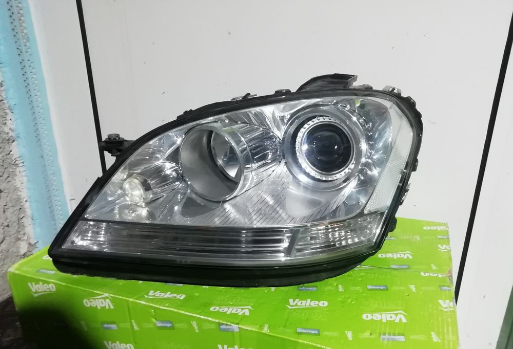 Фар фарове за Mercedes ML W164 / Мерцедес МЛ W164 Bi-Xenon AFS.