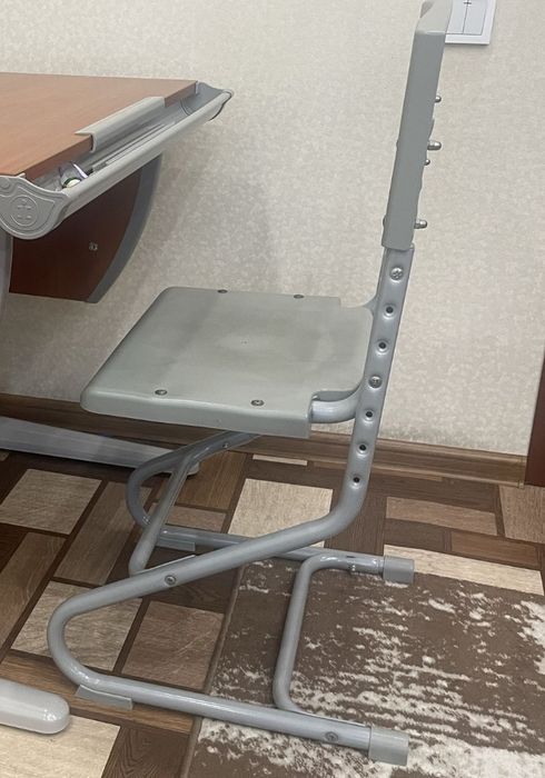 Растущий стул детский продам